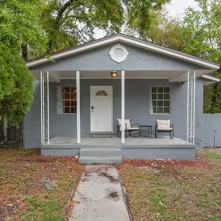 **Tampa Urban Convenience ** Villa